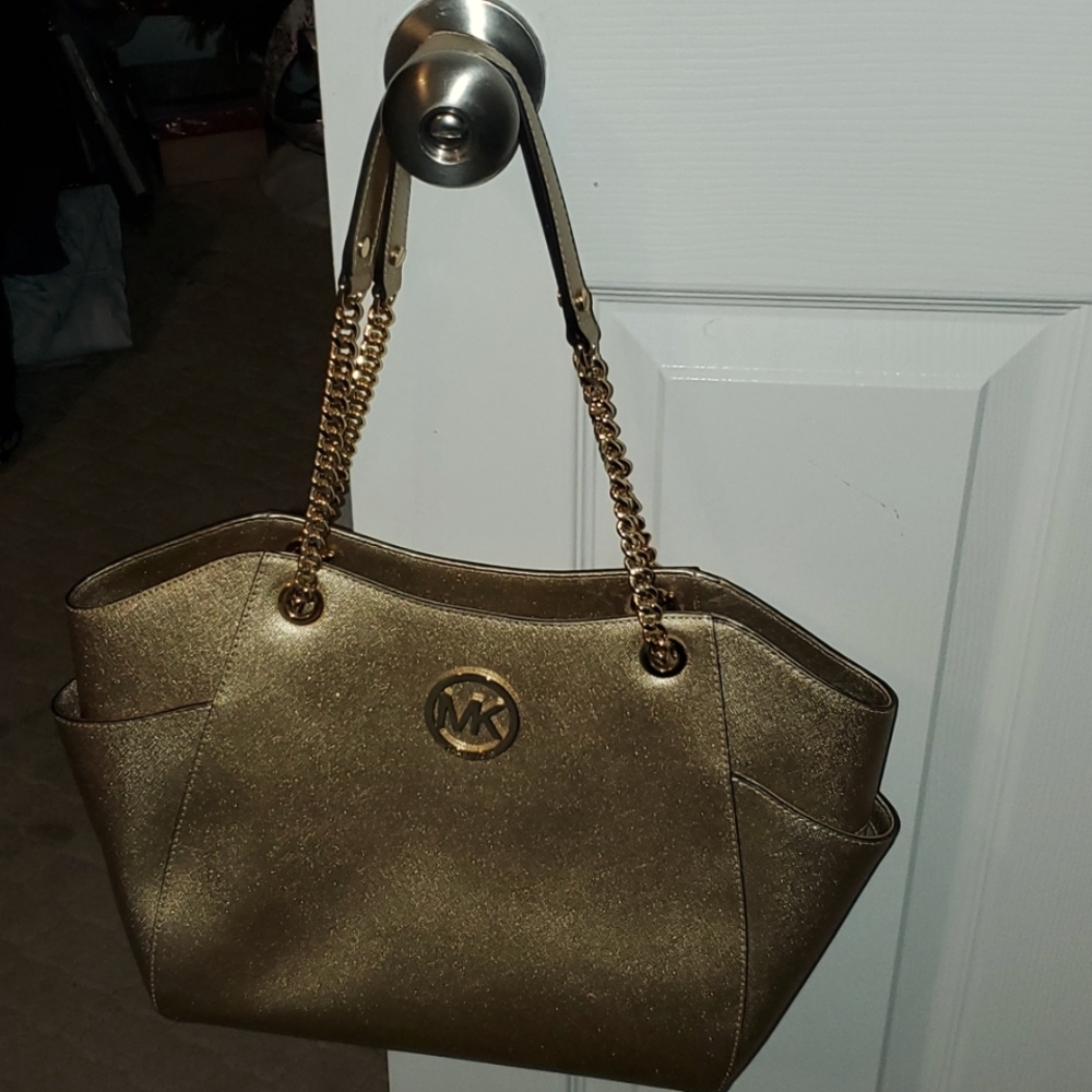 Michael Kors Jet Set bag